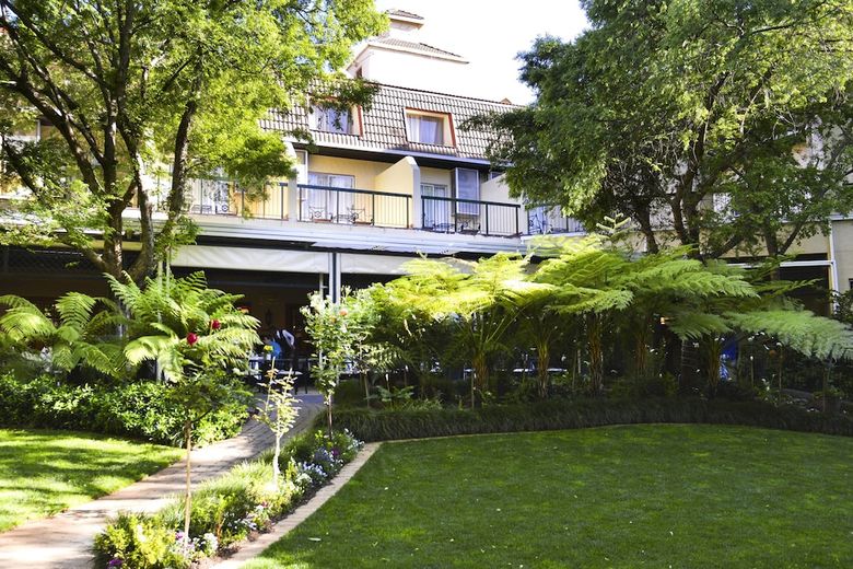 Protea Hotel By Marriott Johannesburg Balalaika Sandton