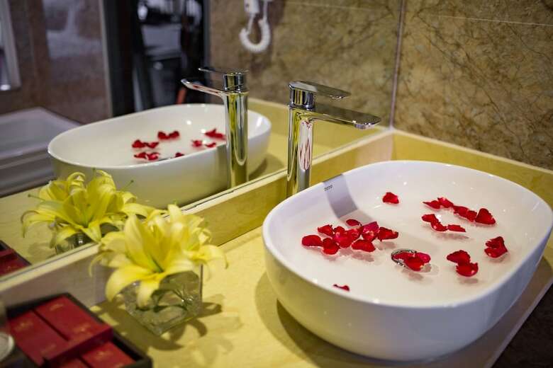 Freesia Hotel