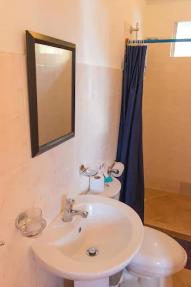 Hotel Alona Vida Beach Resort