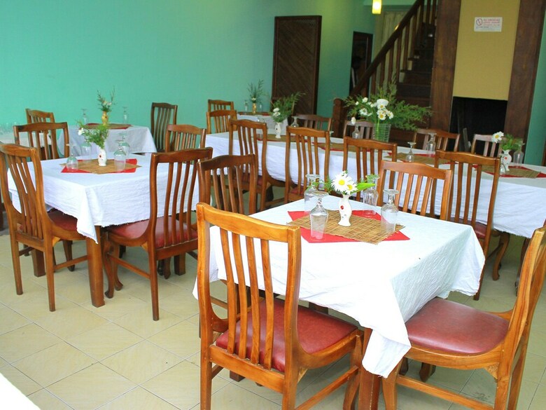Hotel Oyo 248 Vishmi's Rest