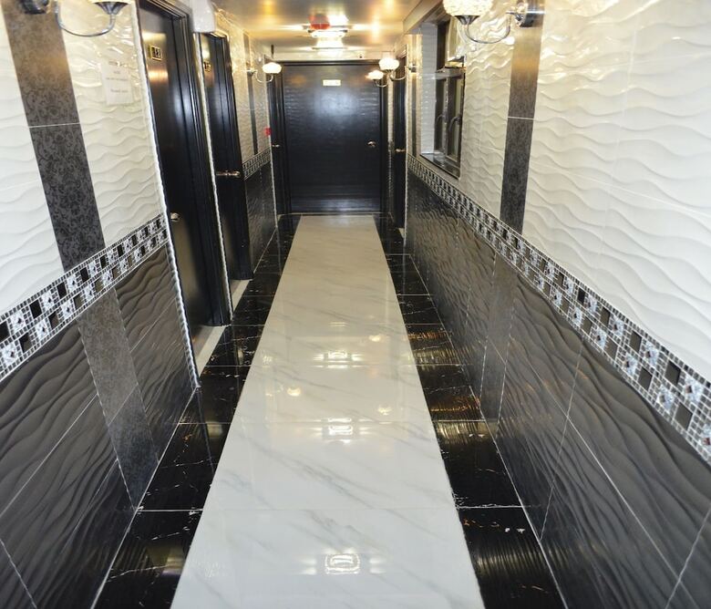 Hotel Skystar