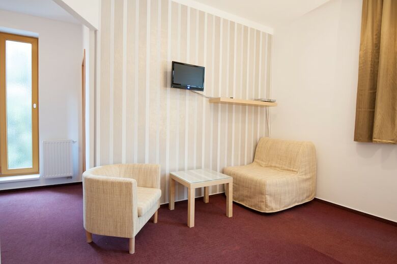 Hotel Garni Pod Skalkou