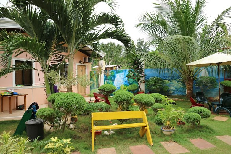Hotel Coco Mango's Place