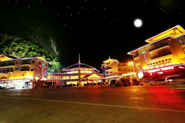 Green Lotus Hotel