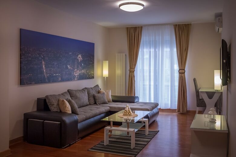 Feel Belgrade Aparthotel