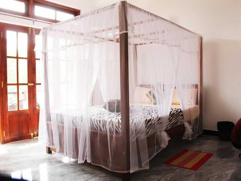 Hotel Lizzie Villa Guest House