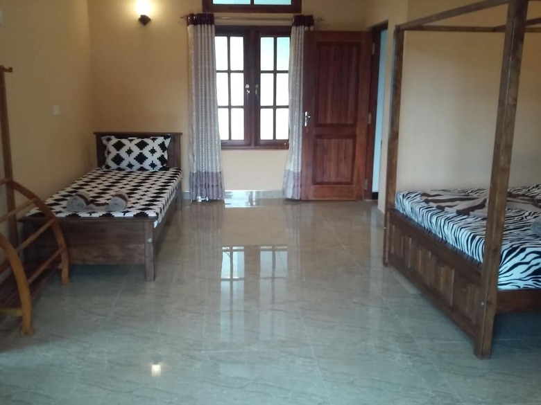 Hotel Lizzie Villa Guest House