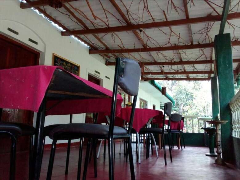 Hotel Lizzie Villa Guest House