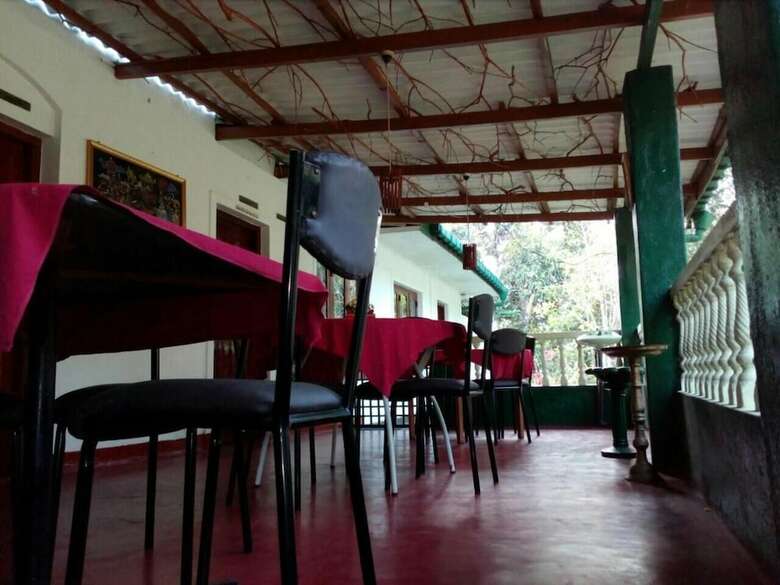 Hotel Lizzie Villa Guest House