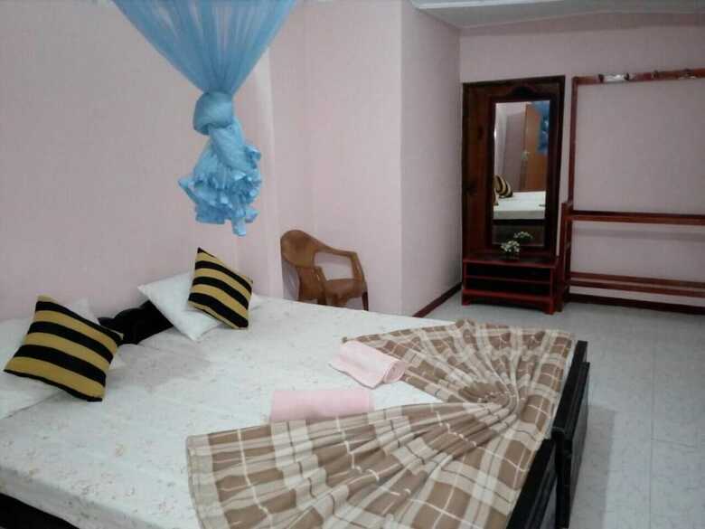 Hotel Lizzie Villa Guest House