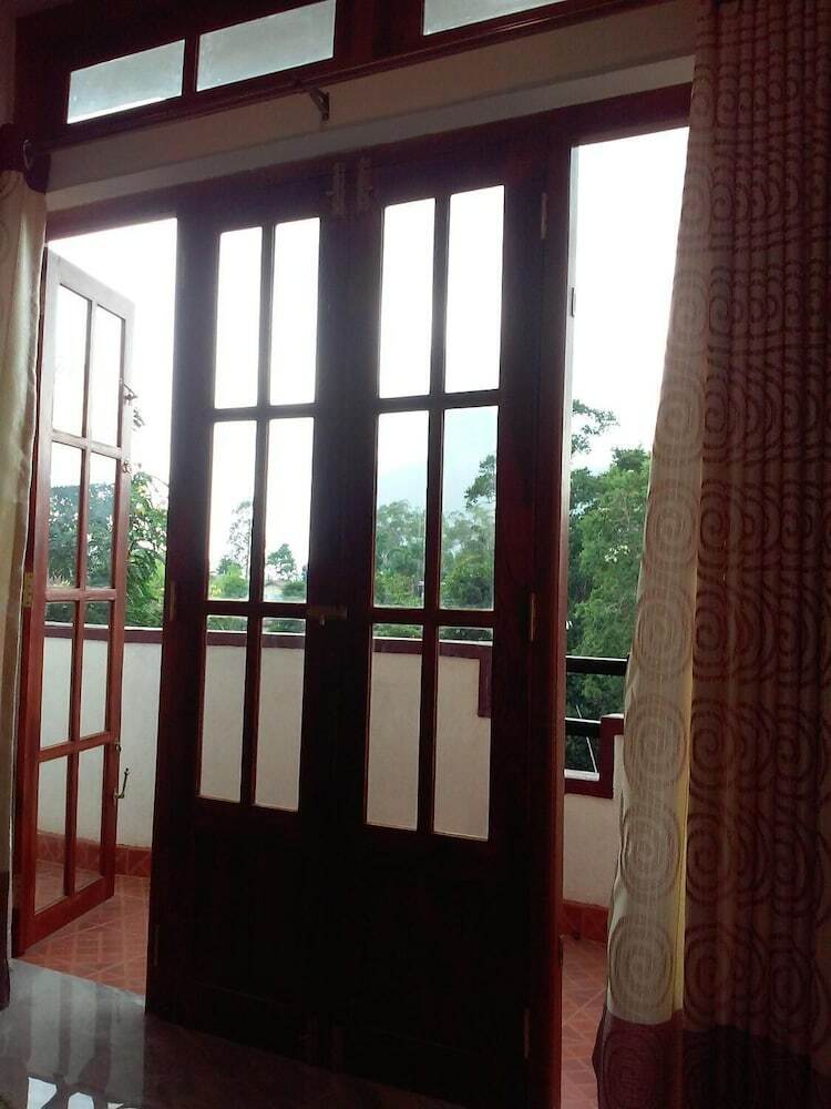 Hotel Lizzie Villa Guest House