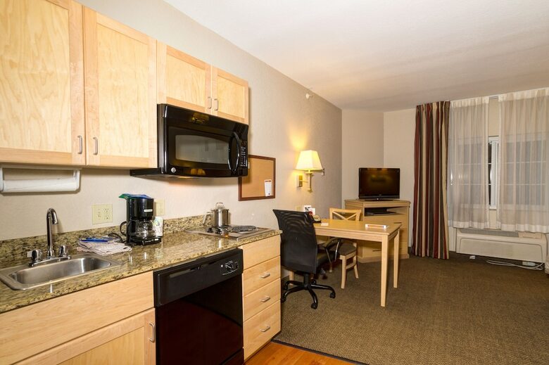 Hotel Candlewood Suites Ft Myers I75