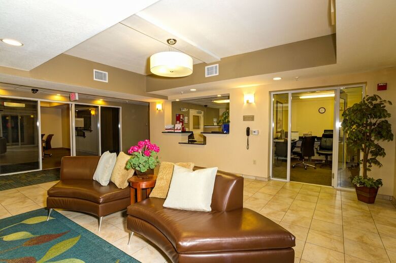 Hotel Candlewood Suites Ft Myers I75