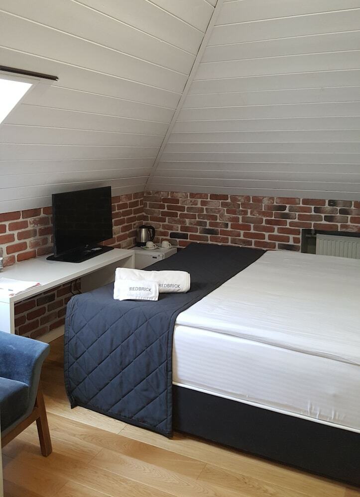 Red Brick Hotel
