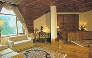 Hotel Kandawgyi Palace