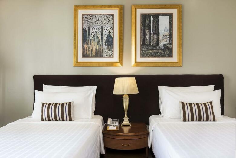 Chatrium Hotel Royal Lake Yangon