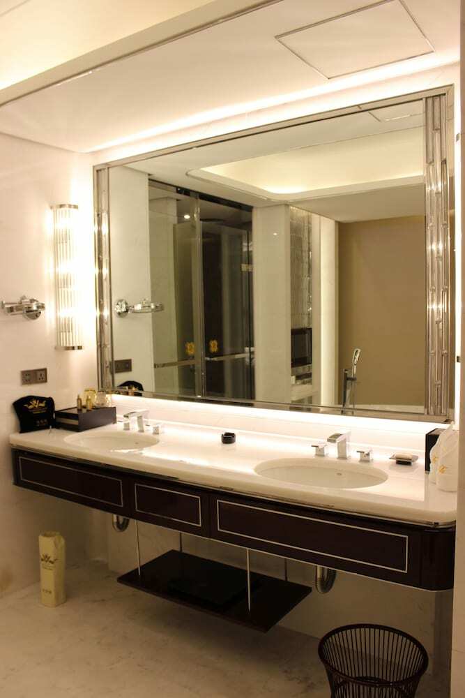 Wuhan You Yi International Hotel