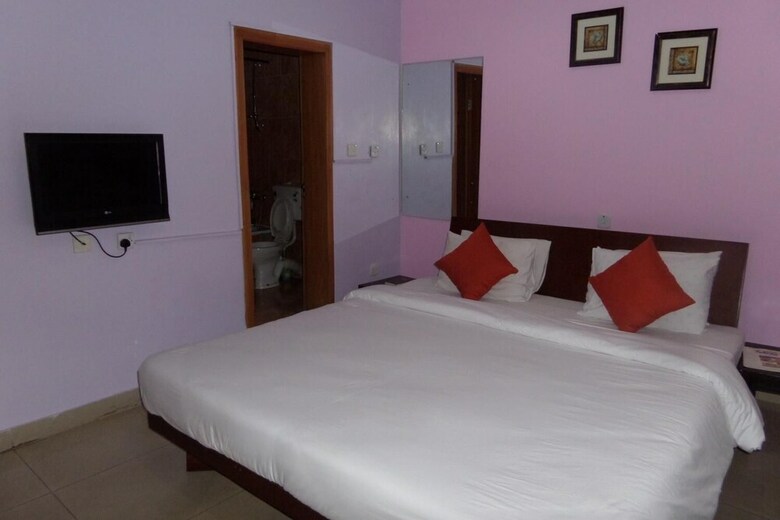 Hotel Aes Luxury Apartments