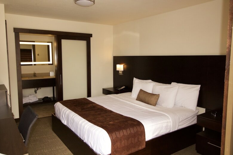 Boarders Inn & Suites By Cobblestone Hotels - Syracuse