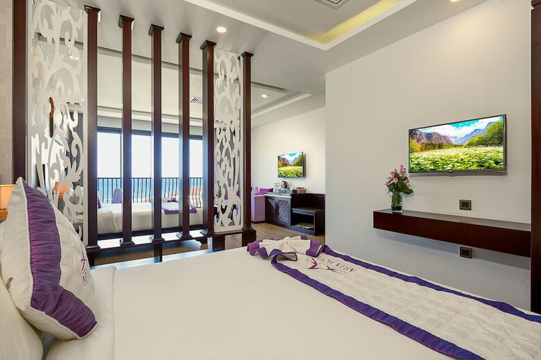 Aria Hotel