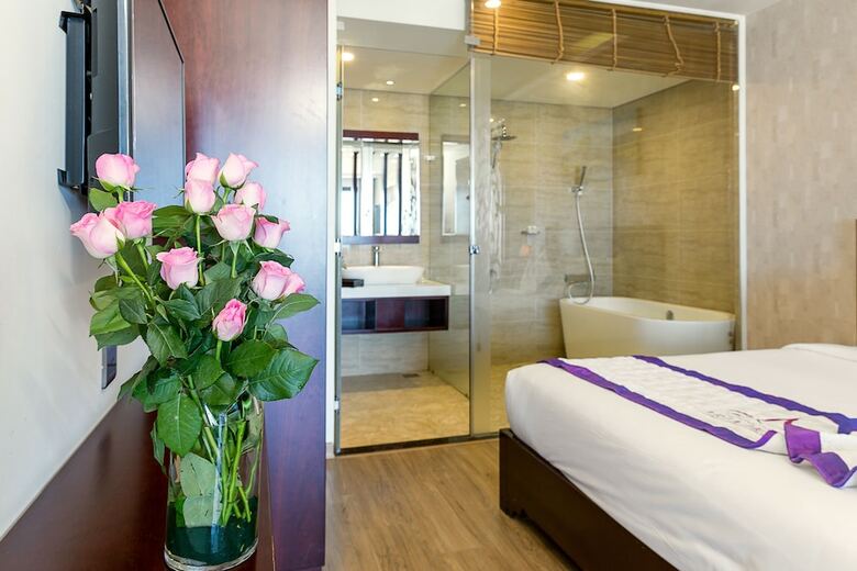 Aria Hotel