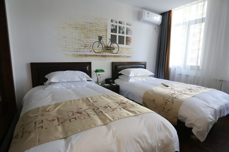 Nostalgia Hotel (Zhangjiakou)