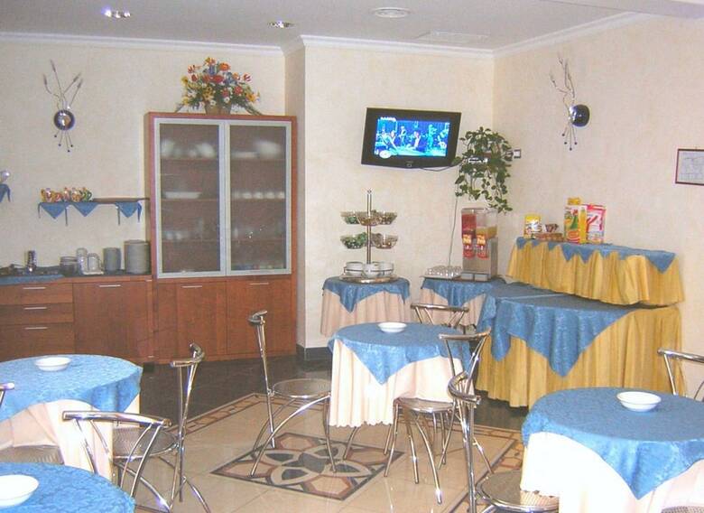 Helios Hotel