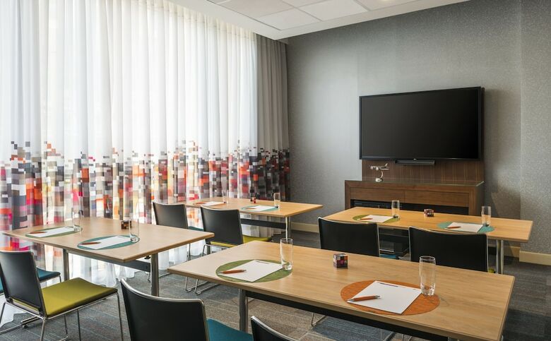 Hotel Aloft Al Ain