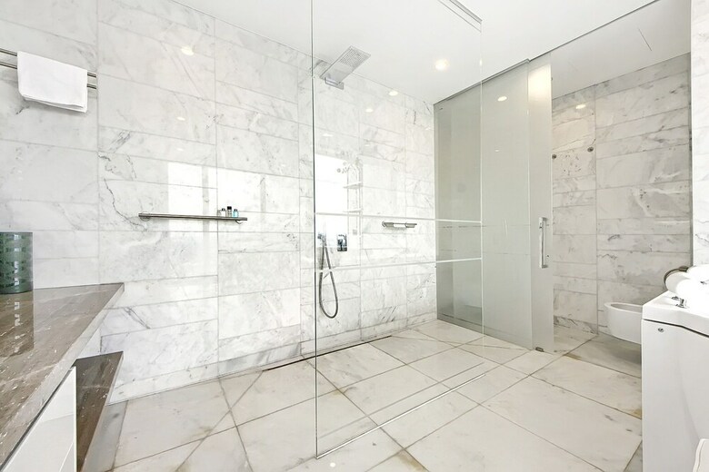 Hotel Sky Apartments Rentals Service