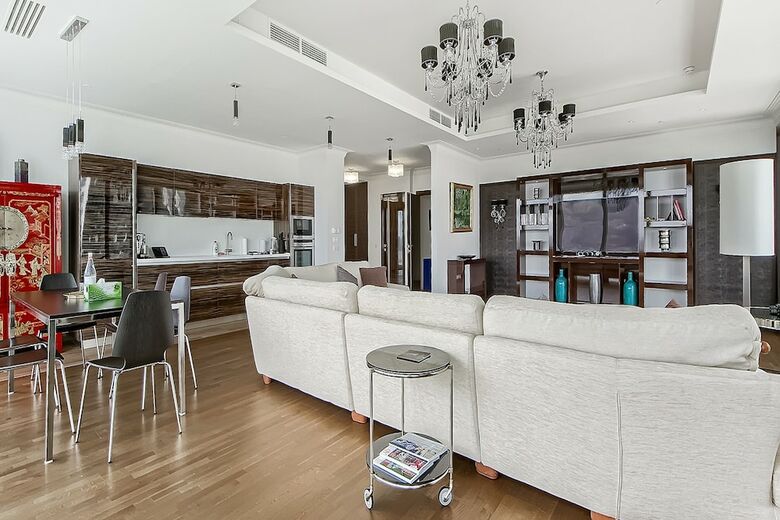 Hotel Sky Apartments Rentals Service