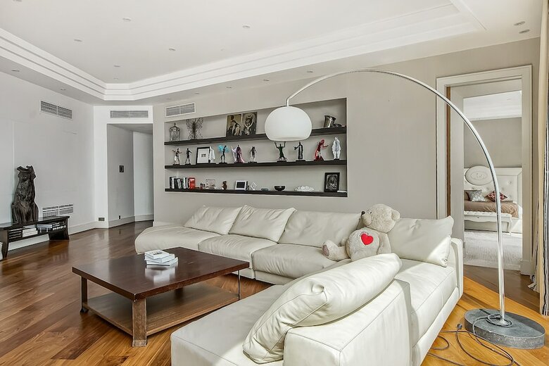 Hotel Sky Apartments Rentals Service