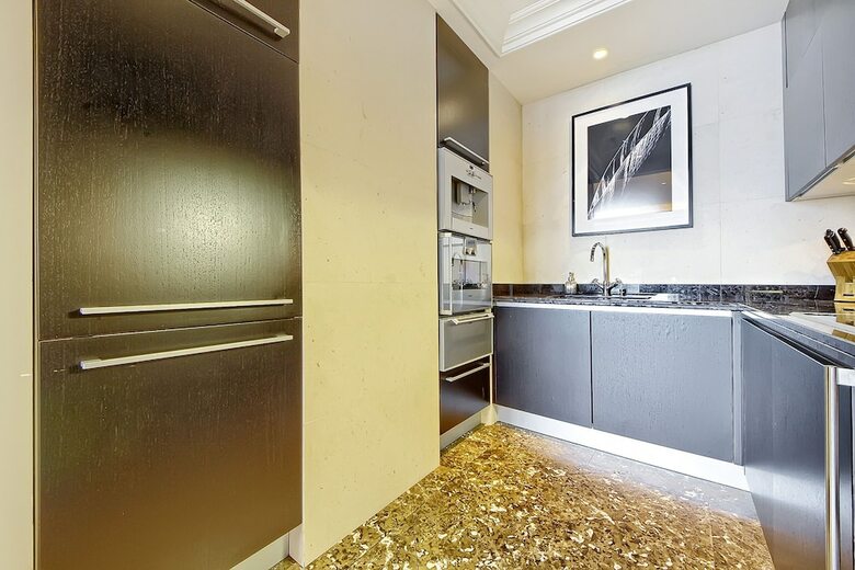 Hotel Sky Apartments Rentals Service