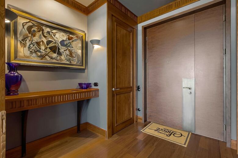 Hotel Sky Apartments Rentals Service