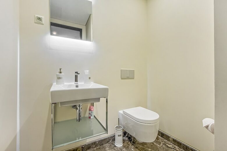 Hotel Sky Apartments Rentals Service