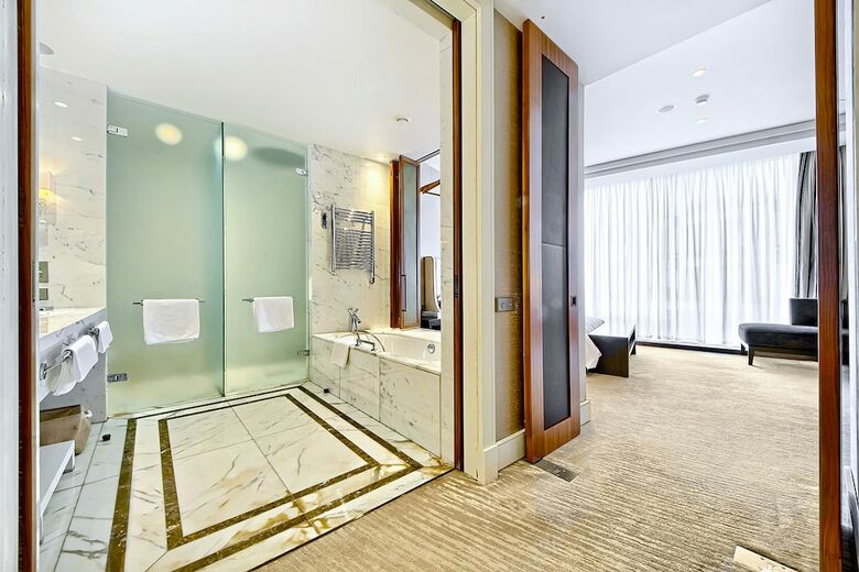 Hotel Sky Apartments Rentals Service