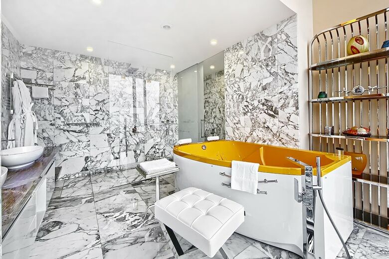 Hotel Sky Apartments Rentals Service