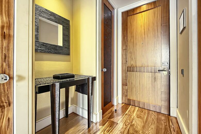 Hotel Sky Apartments Rentals Service