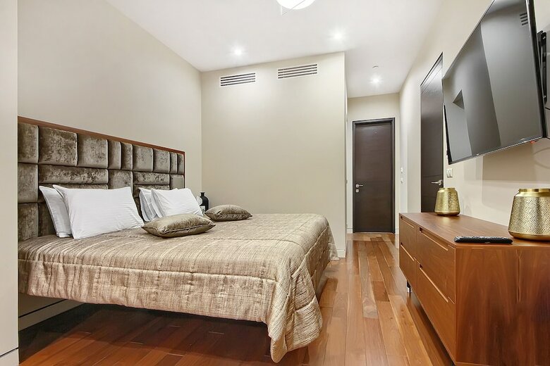 Hotel Sky Apartments Rentals Service