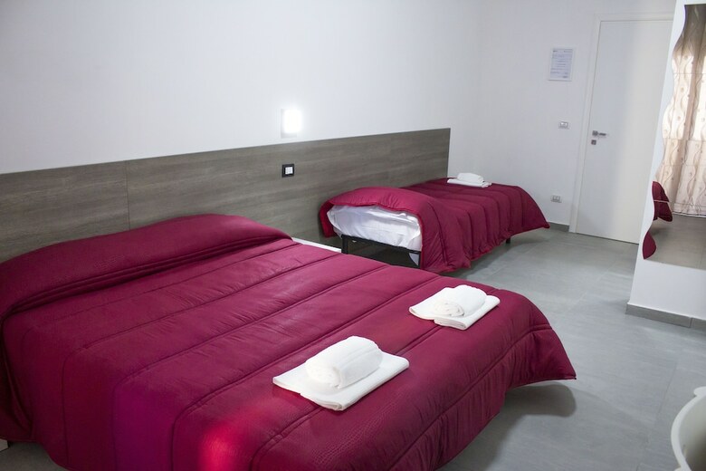 Hotel Tiburtina Royal Suites