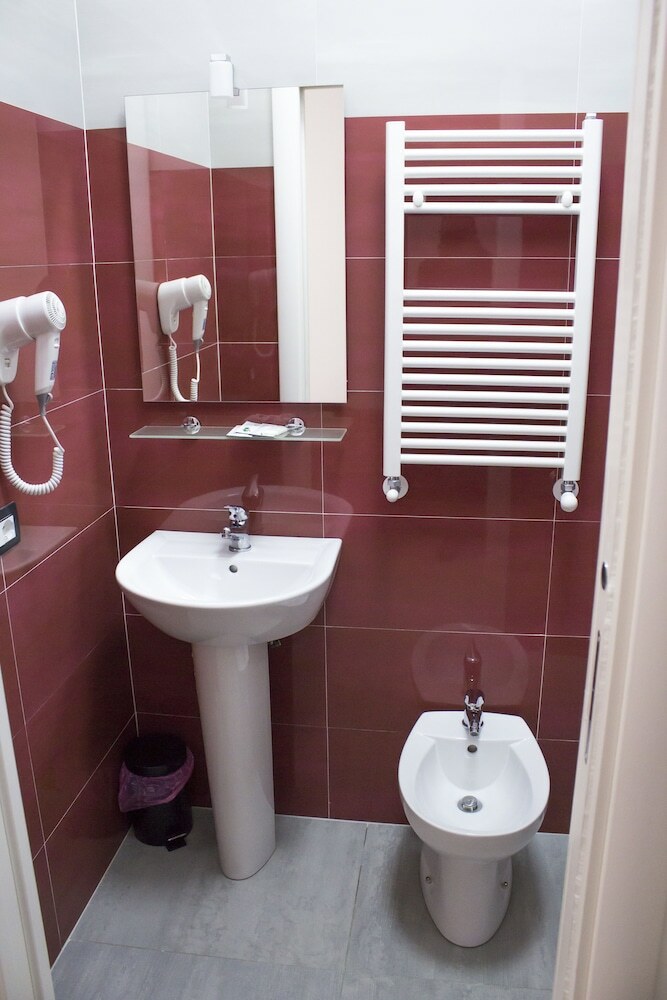 Hotel Tiburtina Royal Suites