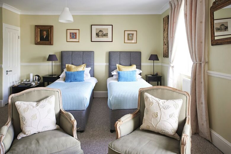 Bed & Breakfast Hill House Bath
