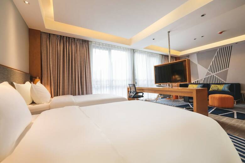 Hotel Holiday Inn Express Daocheng Yading
