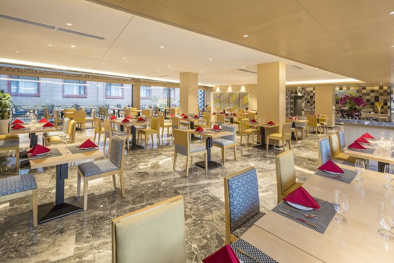 Hotel Holiday Inn Express Daocheng Yading