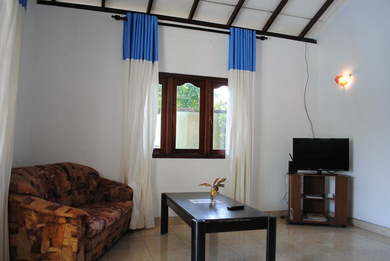 Hotel Sujeewani Villa