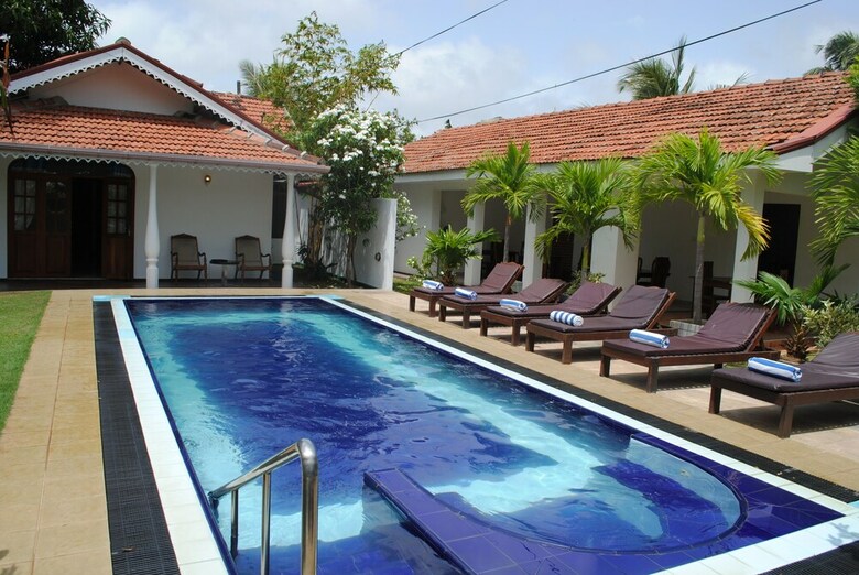 Hotel Sujeewani Villa