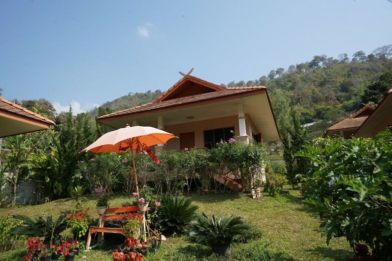 Hotel Phuoobfa Resort