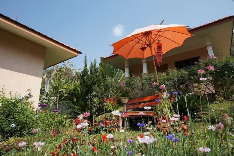 Hotel Phuoobfa Resort