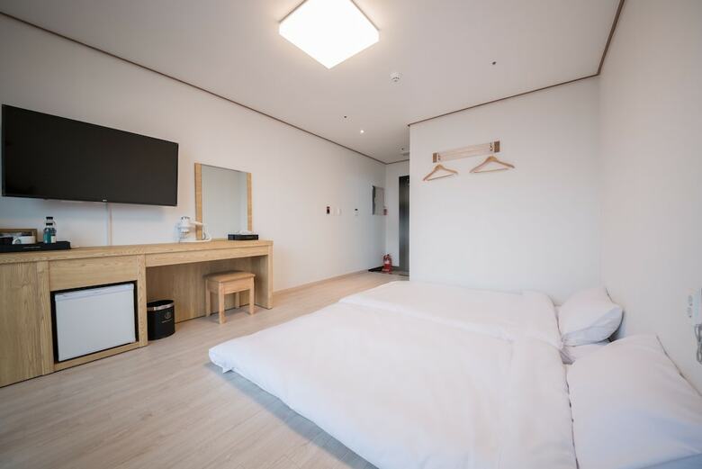 Mon Dieu Hotel
