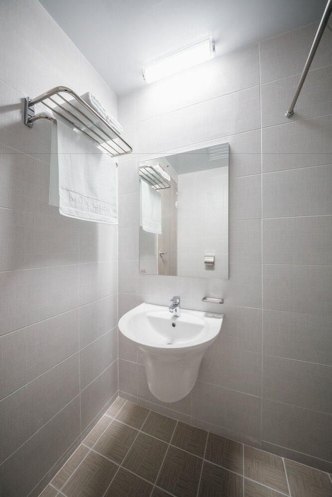 Mon Dieu Hotel