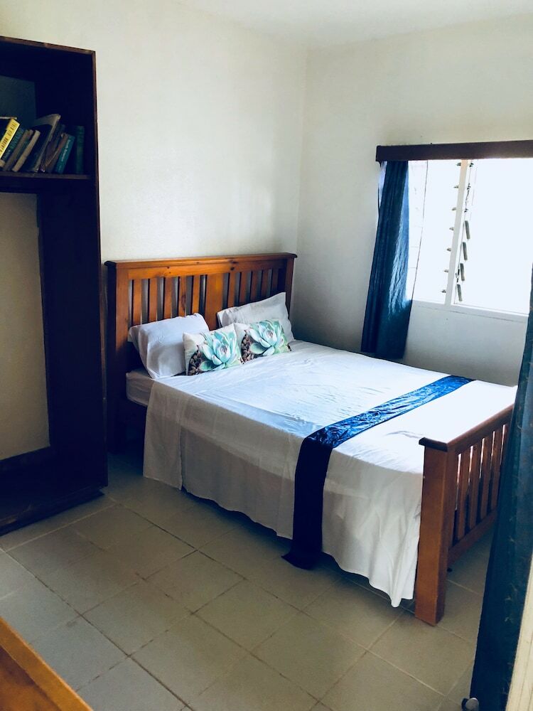 Hotel Tonga Holiday Villa